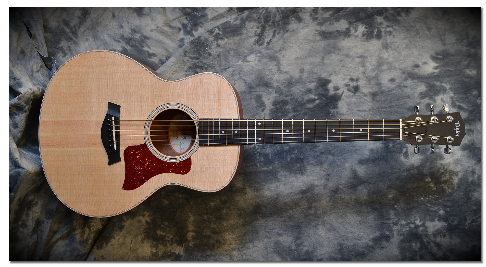 Taylor GS Mini - www.12fret.com